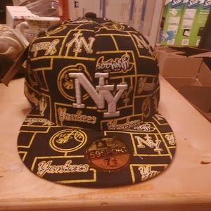 Limited Edition NY Yankees Cap Size 7 3/8 Fitted